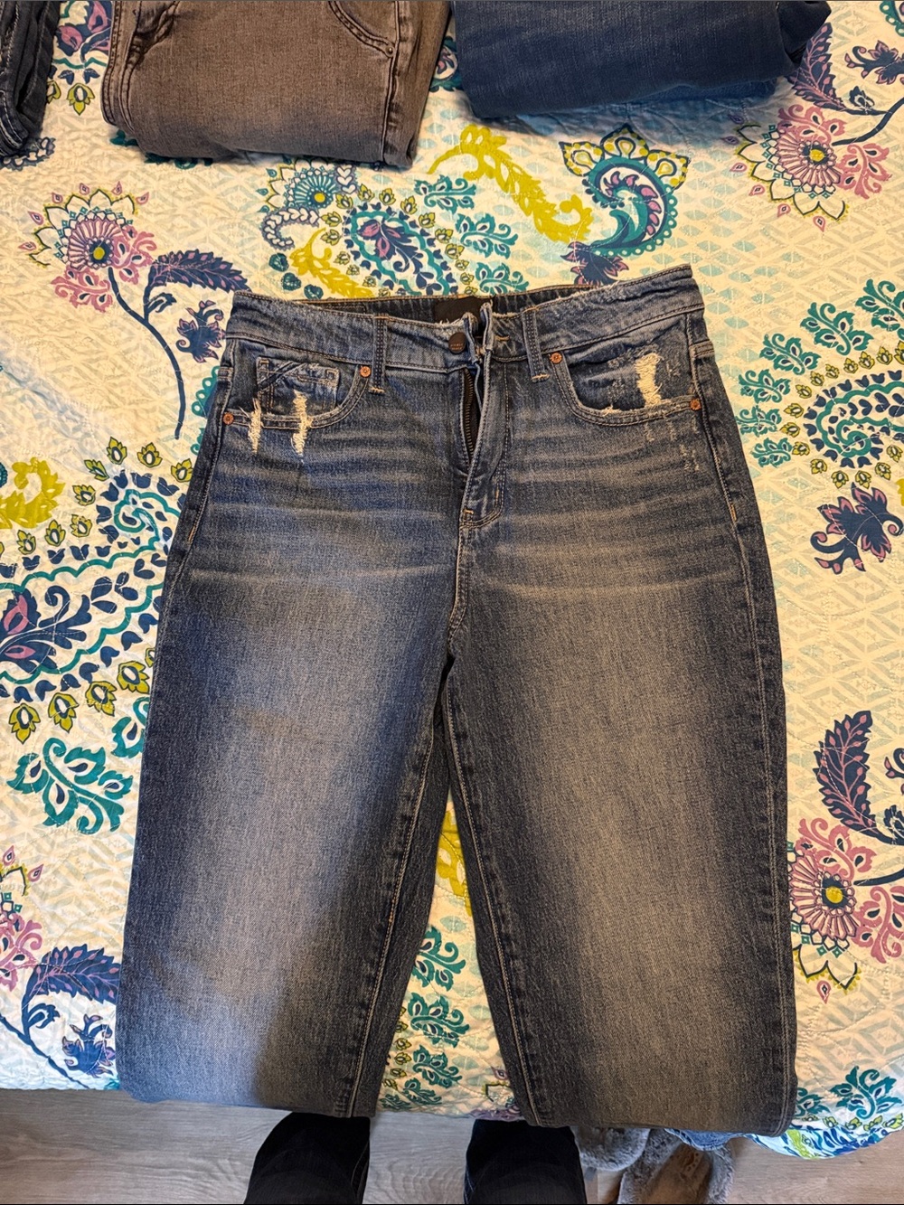 BKE Women's Distressed Medium Blue Straight Leg Jeans